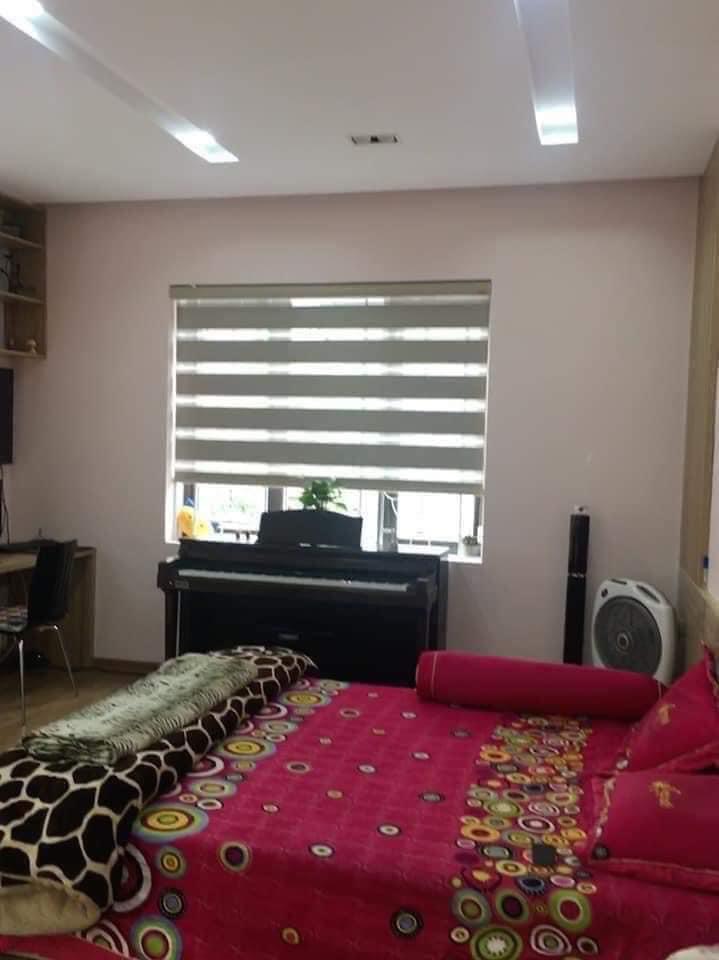 Bán nhà Cầu Giấy ,nhà phố Cầu Giấy ,kinh doanh , ô tô 45mX5tầng ,5.5tỷ Bán nhà Cầu Giấy nhà phố Cầu Giấy vị trí trung tâm quận Cầu Giấy , gần phố Nguyễn khang , đường Láng , Dương Quảng Hàm , Nguyễn Văn Huyên nhiều tiện ích giao thông thuận lợi, gần quận ủy Cầu Giấy,bệnh viện GTVT, gần TTTM, đh Giao Thông , đh Thủ Đô , đh Ngoại Thương,đh Sư Phạm ,công viên Cầu Giấy , công viên Thủ Lệ ,bãi xe……+ Nhà thiết kế 5 tầng đẹp sang trọng nội thất tiện nghi.- Tầng 1 ; khách + bếp . - Tầng 2 3 4: mỗi tầng phòng ngủ, 1 vệ sinh, các phòng full giường tủ, thiết bị. - Tầng 5 phòng thờ, sân phơi. Liên hệ Huấn chuyên bán nhà Cầu Giấy để được tư vấn và xem nhà miễn phí sđt:0971035098(Tôi có rất nhiều nhà phố Cầu Giấy với phân khúc khác nhau!)